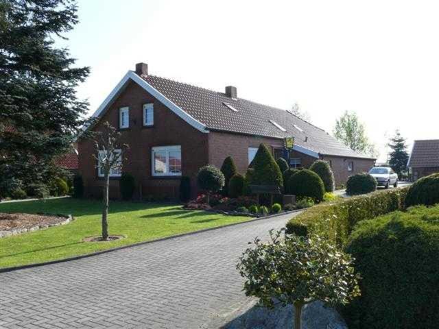 Ferienwohnung Petri Heil, 85059 Ostrhauderfehn Exteriör bild